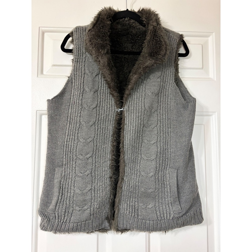 NY&C | Cable Knit Faux Fur Lined Vest | Size M || Grey|